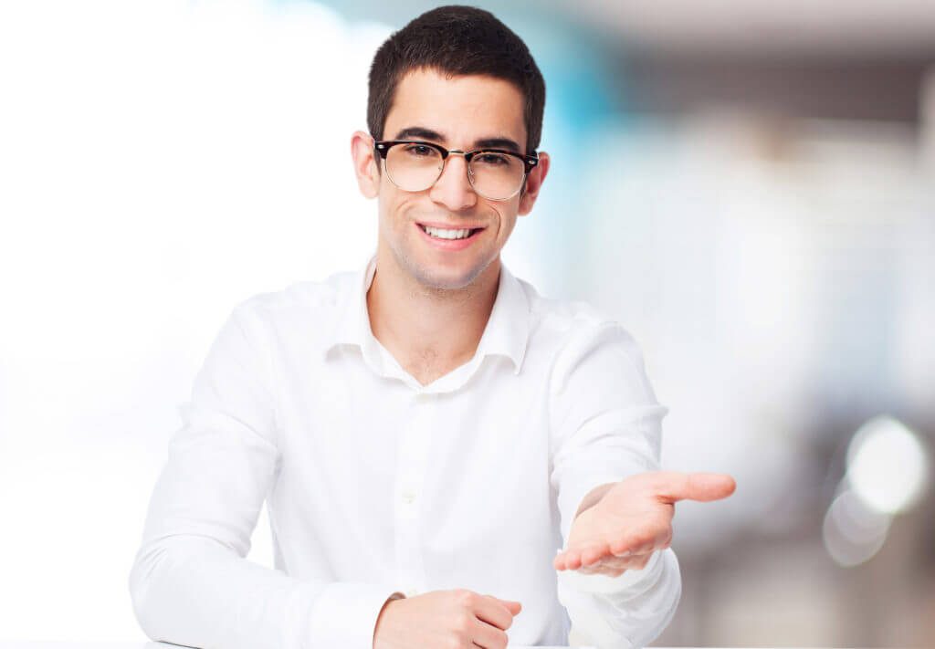 tuyển gi&aacute;o vi&ecirc;n nước ngo&agrave;i dạy tiếng anh